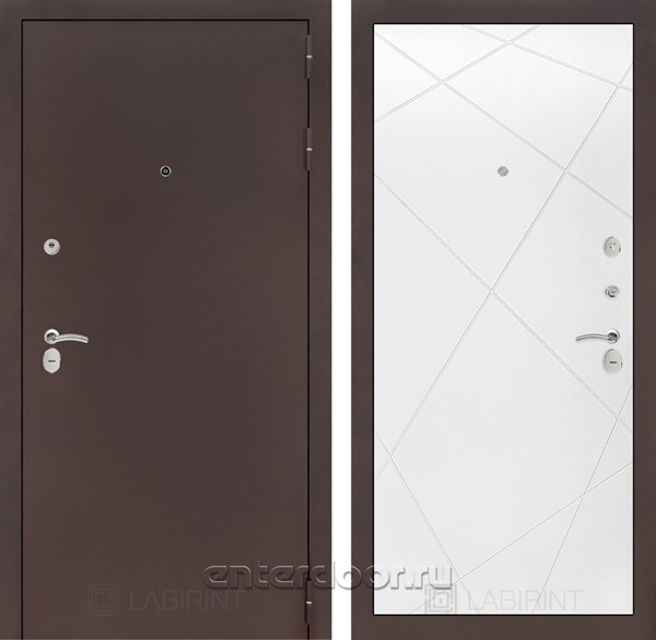 Входная металлическая дверь Лабиринт Классик 24 (Антик медный / Белый софт)