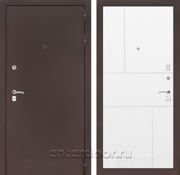 Входная металлическая дверь Лабиринт Классик 21 (Антик медный / Белый софт)
